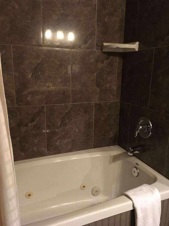 Der Sportsmann Suites Левънуърт Екстериор снимка